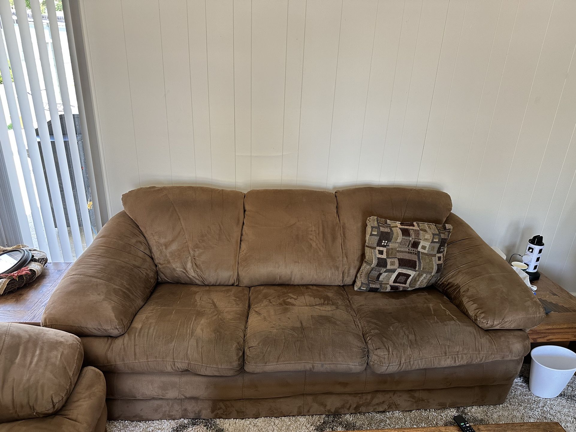 Free Sofas