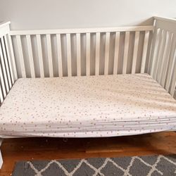 White Crib or Toddler Bed