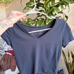 Black V Neck Crop Top Tee Size Small
