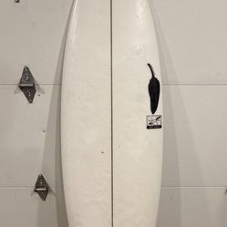 5’9” Chilli Surfboard