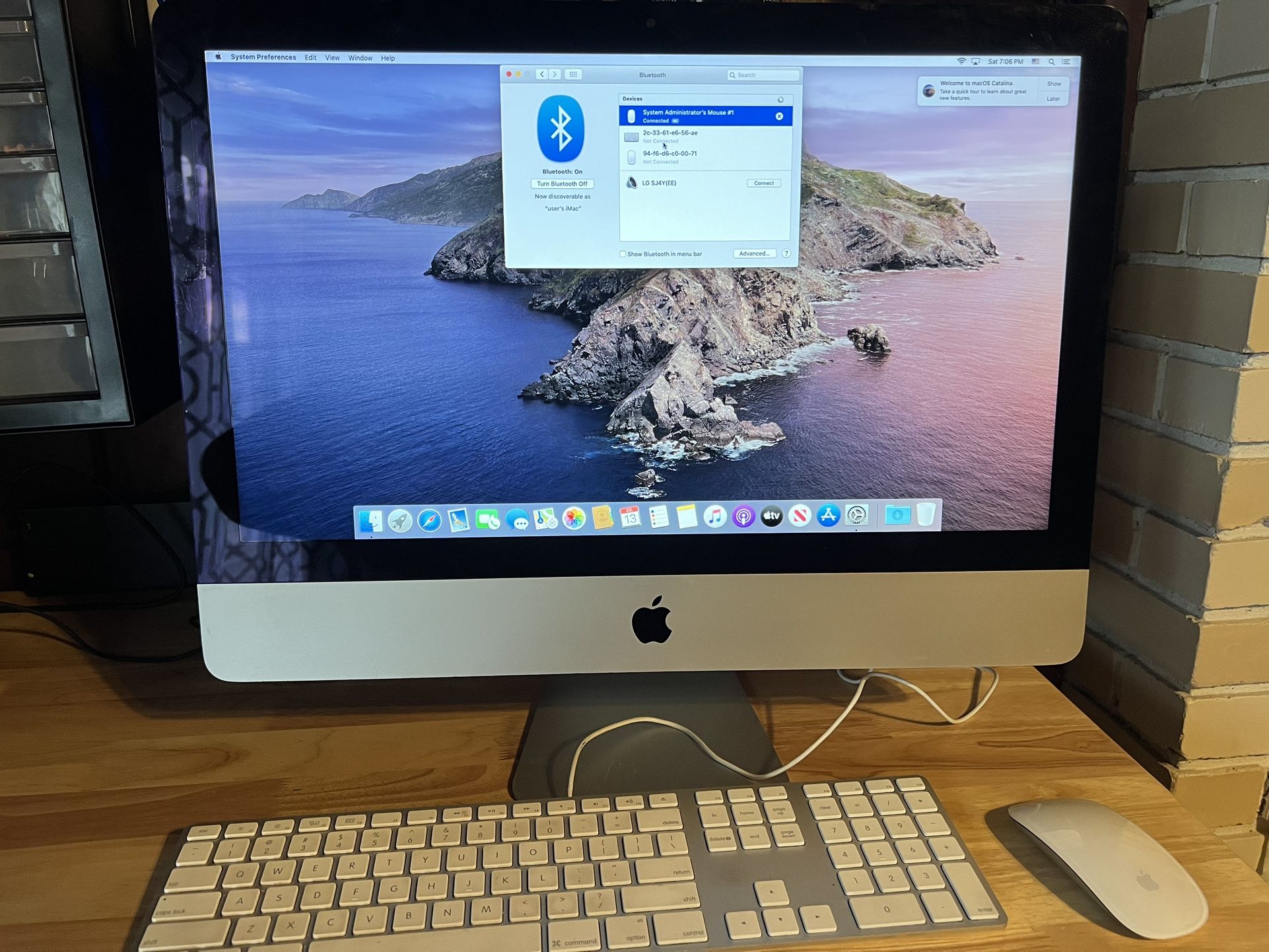 iMac 21” with keyboard and mouse $300 obo