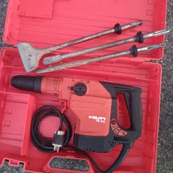 Hilti TE60 SDS Max Roto Rotary Chipping Hammer Drill in with 3 Bits Vgood Condition.  For Pick Up Fremont https://offerup.com/redirect/?o=U2VhdHRsZS5O