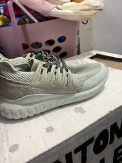 Women Adidas’s Size 6