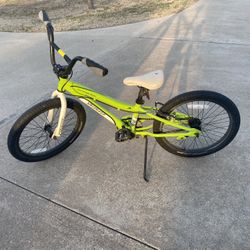 Boys Bike 