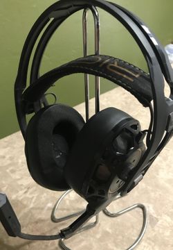 Gaming headphones
