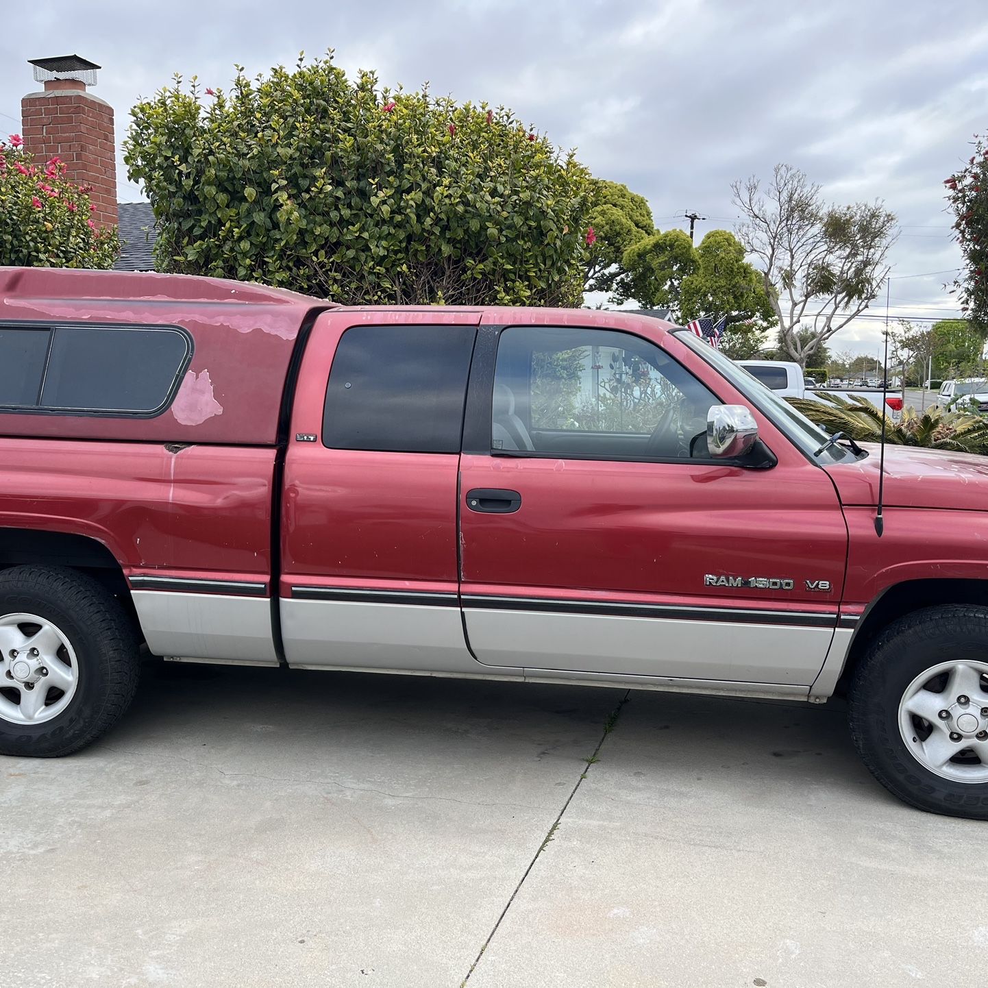 Dodge Ram 1500 SLT Laramie 