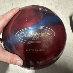 Columbia 300 Freeze & Power Groove Reactive Bowling Balls Set w/ Bag – Used – 3 Hole