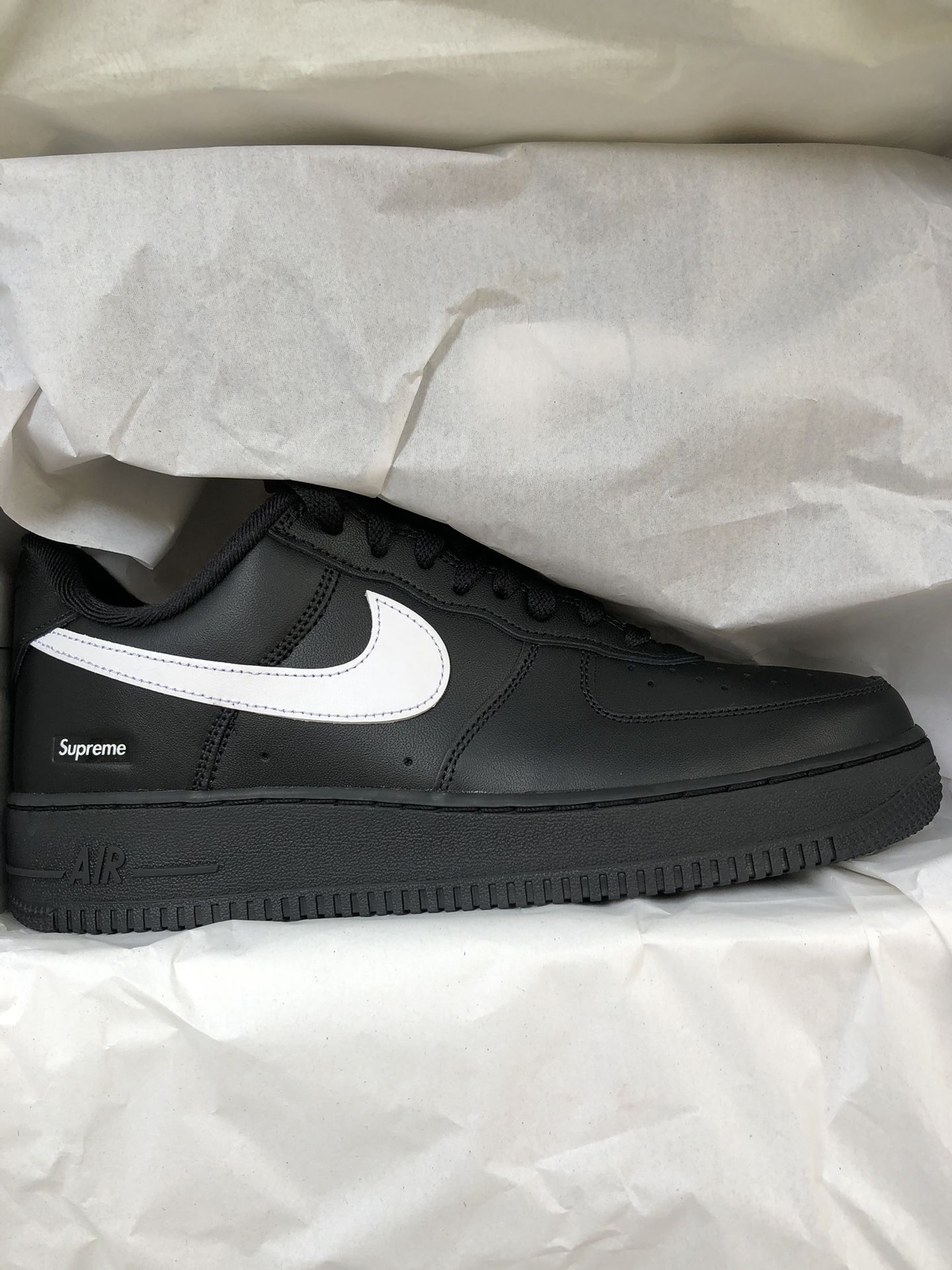 Black Supreme AF1