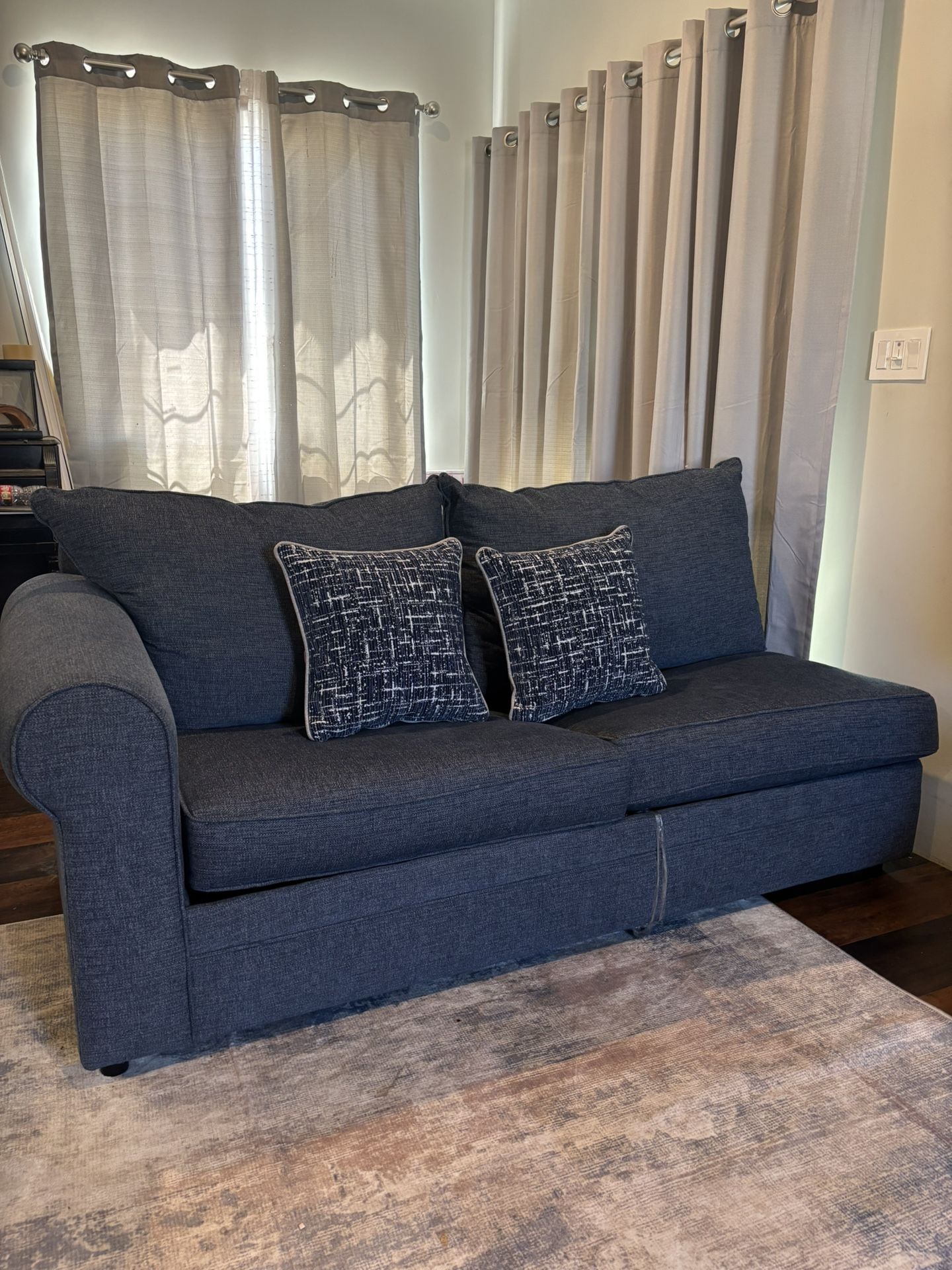 BRAND NEW !! Pull Out Bed Sofá Couch 