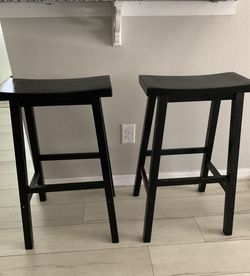 2 Black Barstools