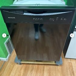 Frigidaire Black Dishwasher - Like New 