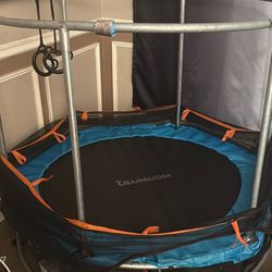 Indoor Kids trampoline 