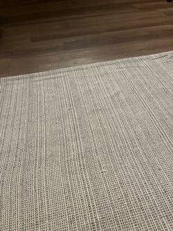 7’3” x 9’2” Rug
