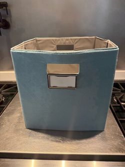 Collapsing bin to organize your items