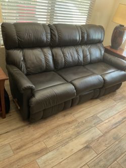 Leather recliner sofa