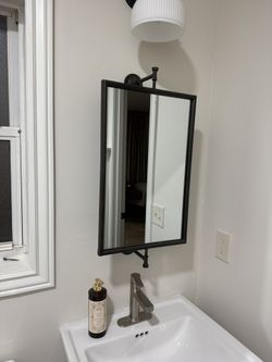 Bathroom mirror