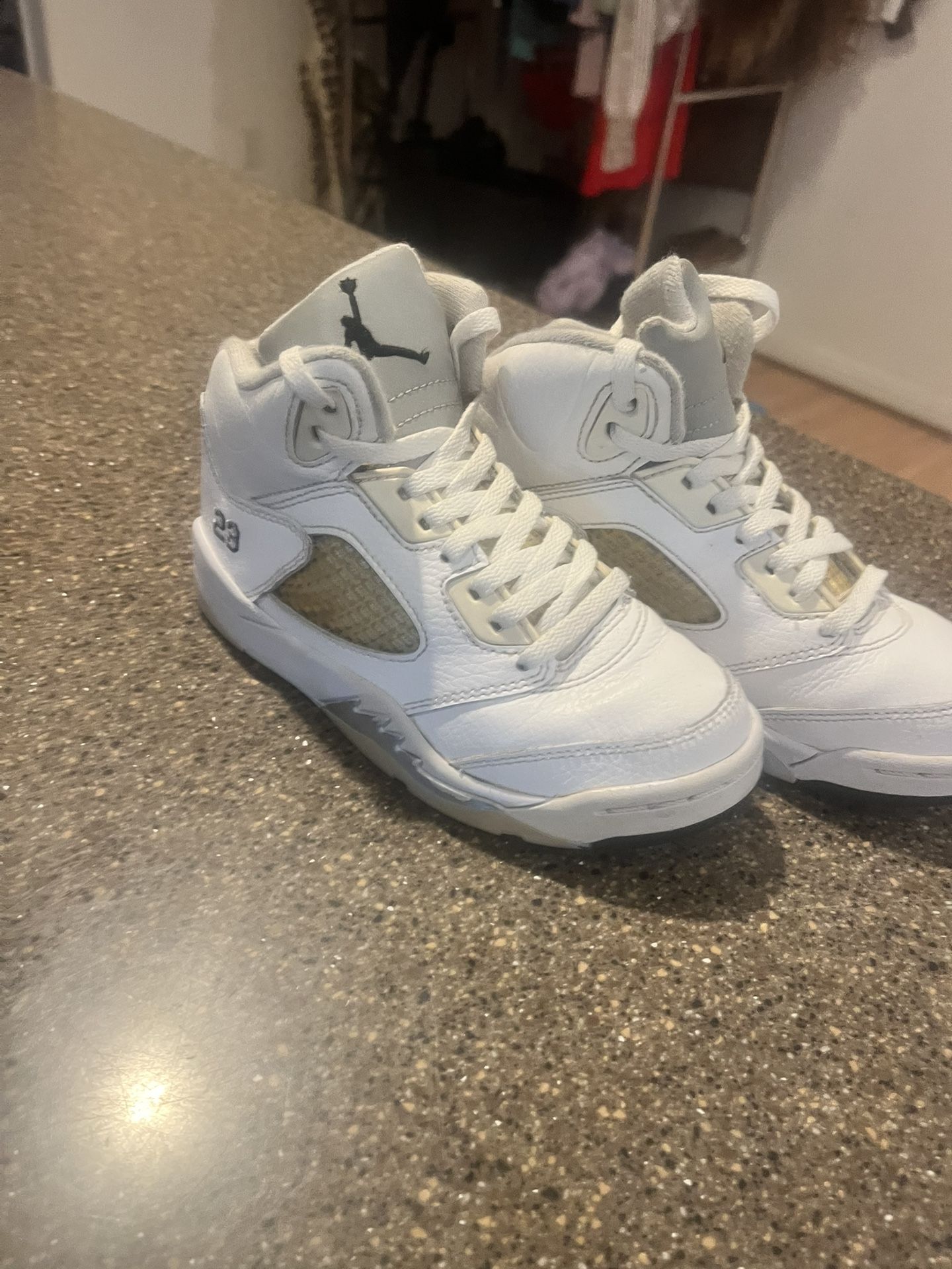Jordan 5 Retro Metallic White
