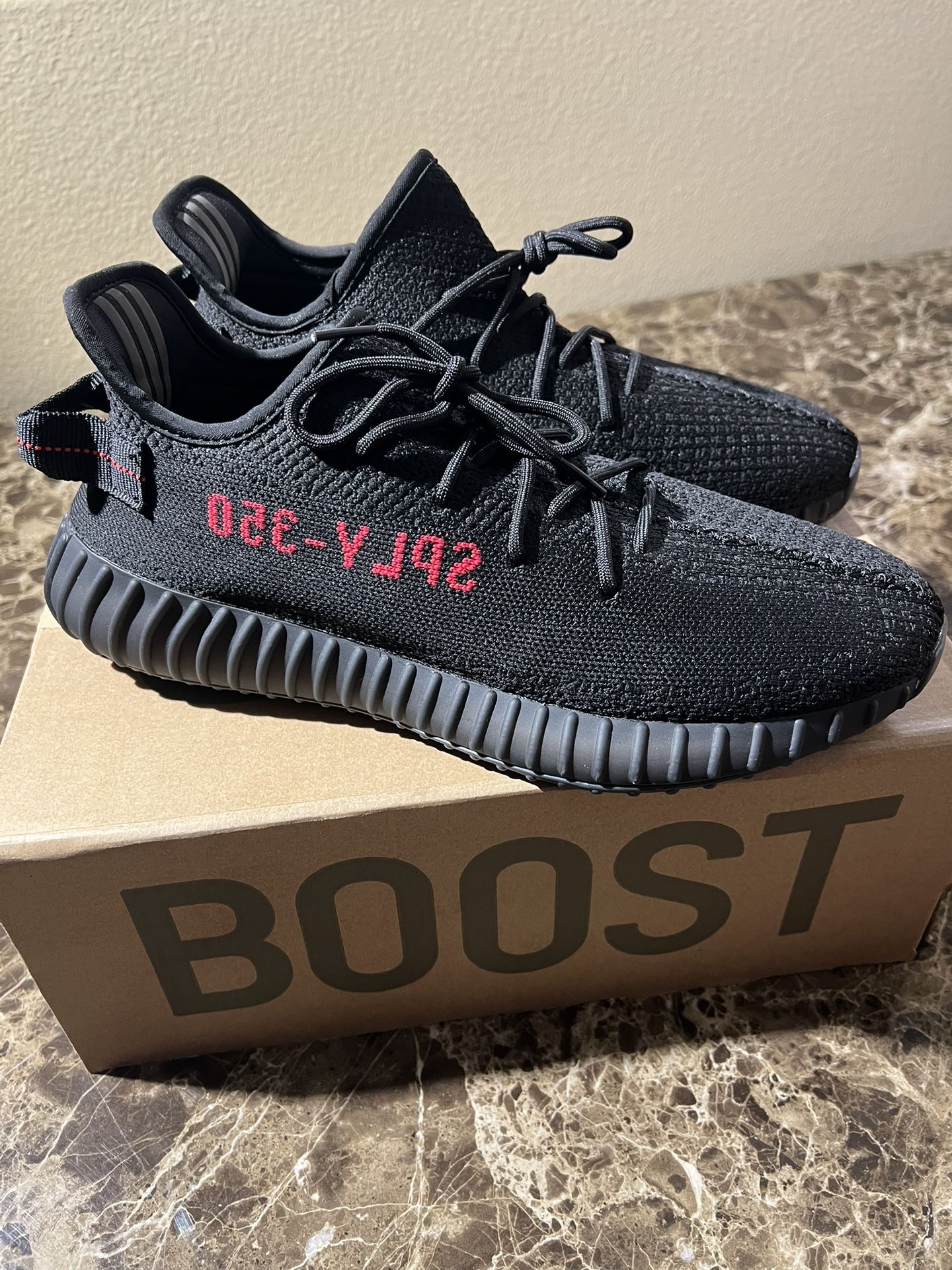 Adidas Yeezy Boost 350 V2 black red