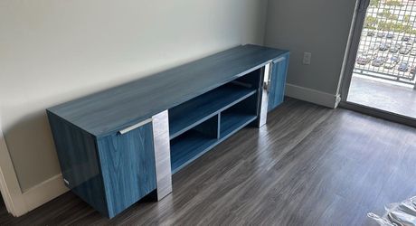 Heatherview 79” Entertainment Console | Like New | Rooms To Go