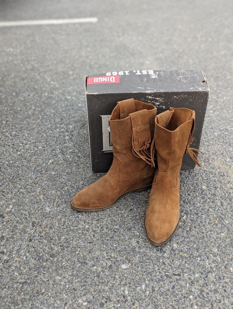 Dingo 1969 NIB Size 10 Cowboy Suede Boots With Fringe Western
