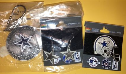 Vintage 90s NFL Dallas Cowboys Team Collectibles Pin Key Tag Earrings Lot Of 3