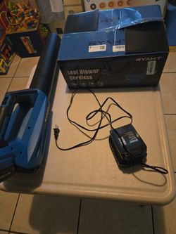Ryaht Leaf Blower Cordless new