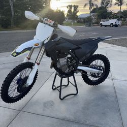 2019 Husky 450 Factory Edition 12 Hours 