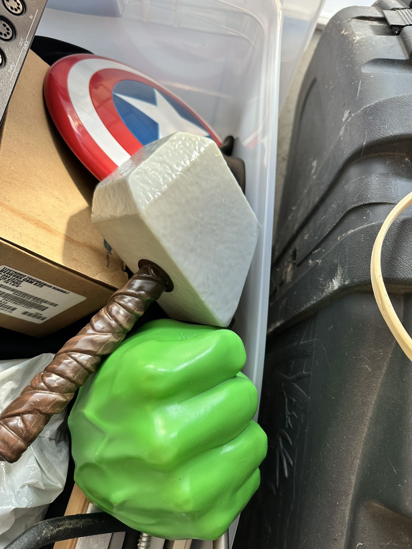 Marvel Light Up Wall Hangings 