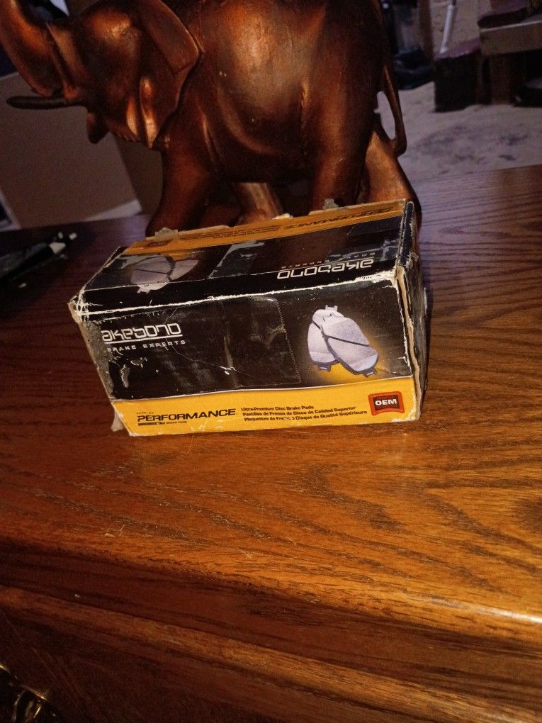 Akeboro Ultra Premium Disc Brake Pads Brand New 