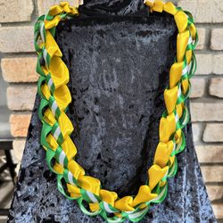 Hello Neighbors! 🎓🌸  Graduation season is right around the corner! I’m now taking orders for my beautiful handmade graduation leis.  If you’re inter