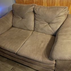 Comfortable Sued Loveseat (Smoke Free/Pet Free)