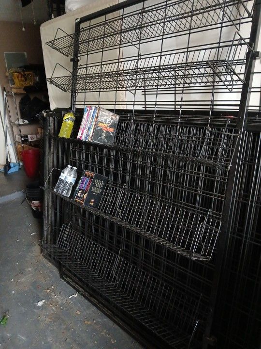 Metallic shelving commercial