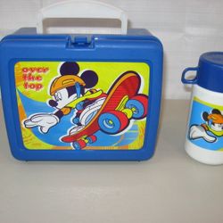Mickey Mouse "Over The Top" Plastic Lunch & Thermos Bottle USA
