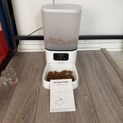 Auto Cat Feeder