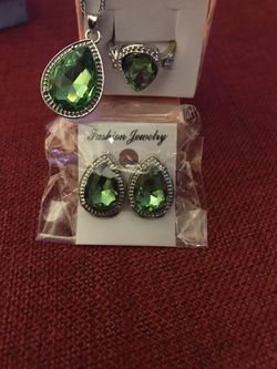 3 Piece Green Gem Set
