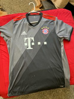 Bayern men’s jersey