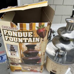 Classic Chocolate Fountain 