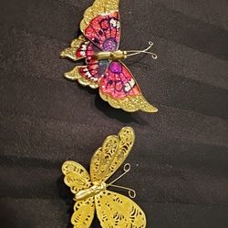 Vtg. Jewelry Lot Of 2 Butterfly Broochs/Pin Goldtone & Pink Glitter 