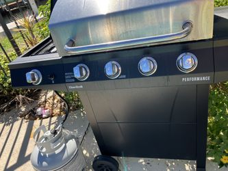 Barbecue pit and flat Grill