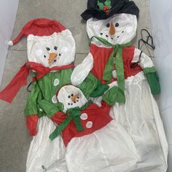 Christmas Holiday Snowman Family Inflatable Yard Decor
