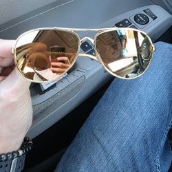 oakley gold aviators feedback prism polarized