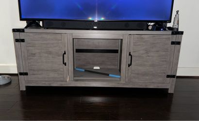TV Stand/Console-MOVING SOON