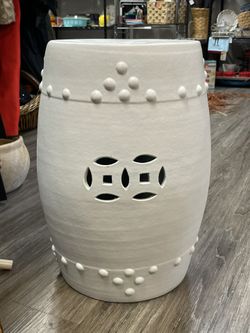 Ceramic Ming Style Garden Stool - 18.5” tall 