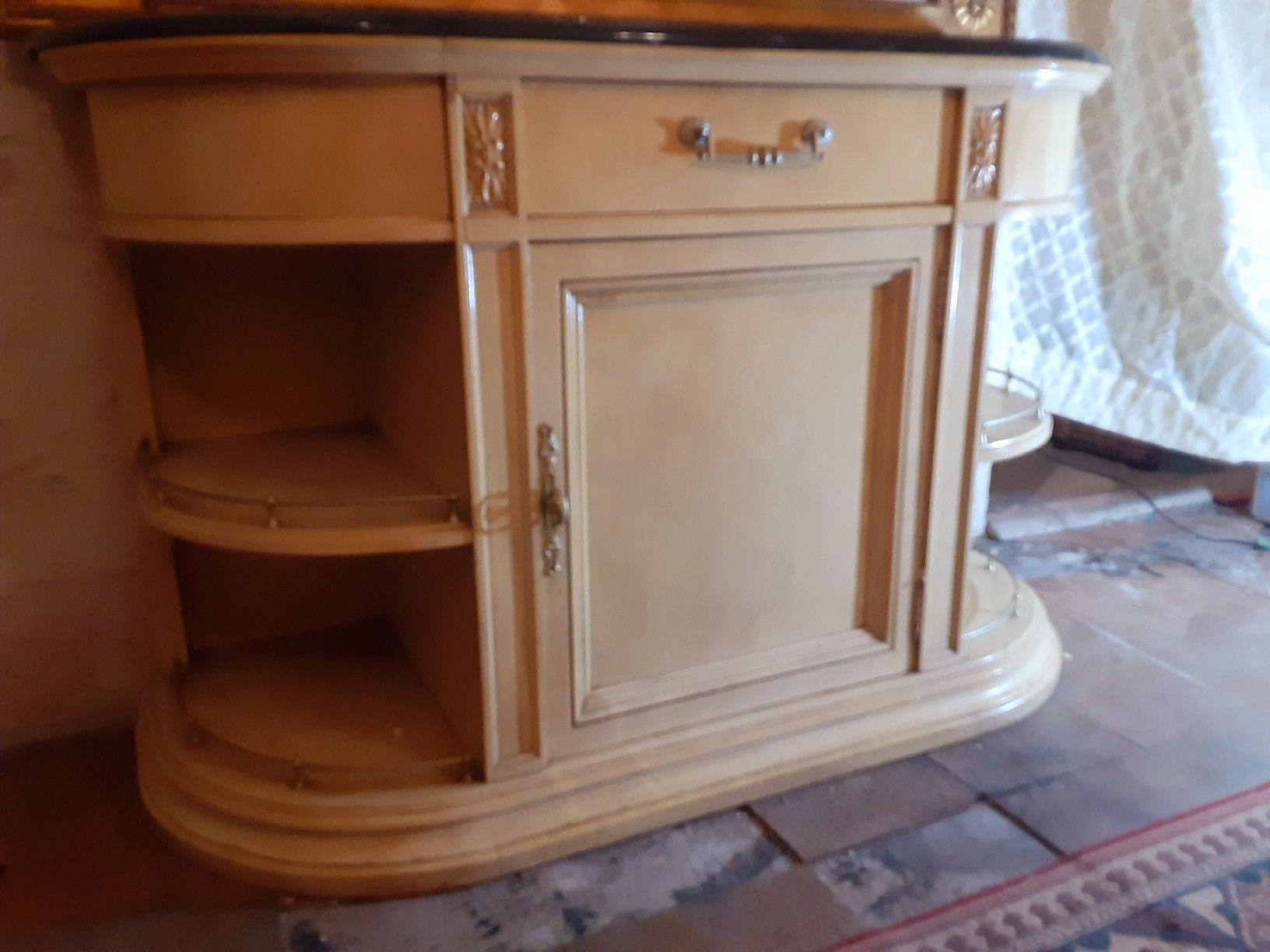 Classic Credenza/Sideboard/Buffet