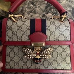 Gucci Pocket Book for Sale in Marcus Hook PA OfferUp