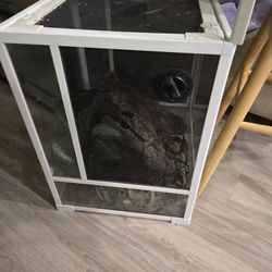 6x 18x18x24 Stackable Cages