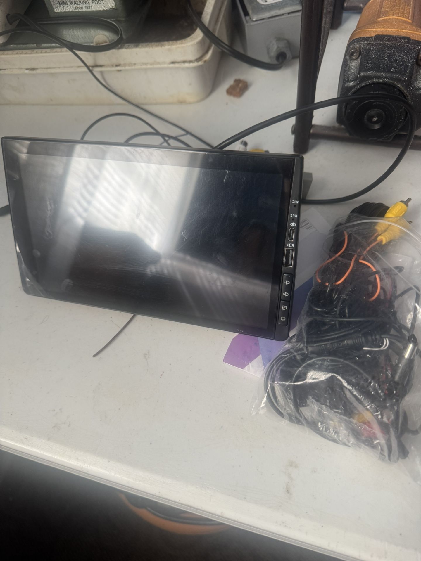Android Stereo Screen