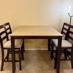 Dining Table W 4 Chair 