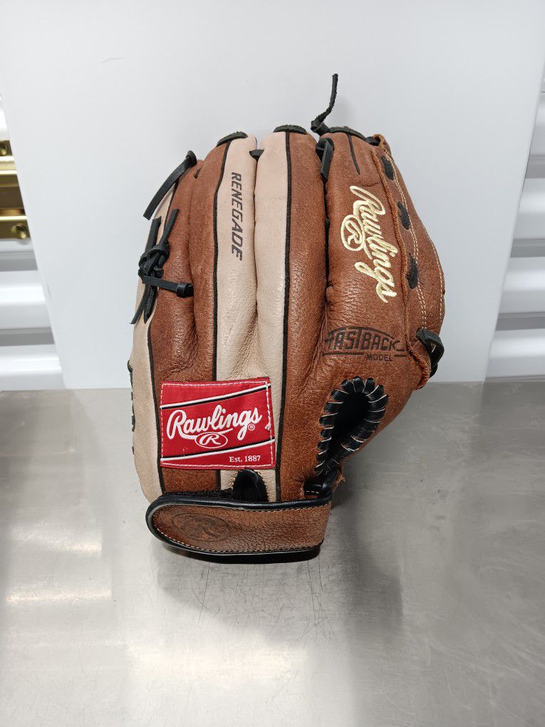 Rawlings Renegade R140R 14 Inch Leather Baseball/softball Right Hand Throw

Glove