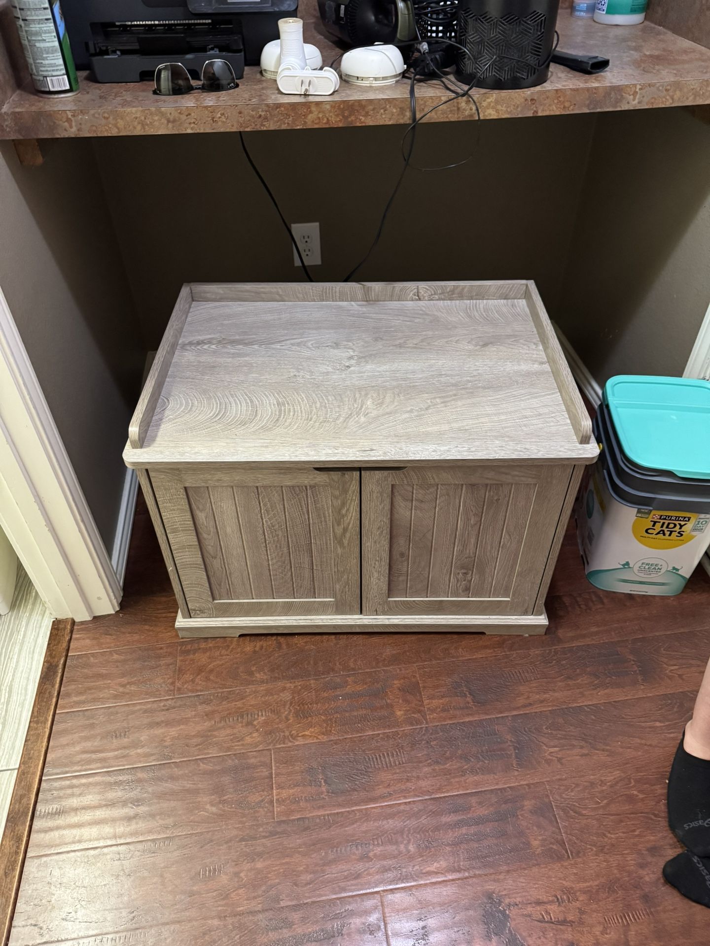 Storage / dog House